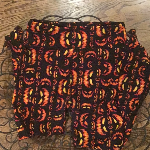 Halloween LulaRoe leggings - Picture 1 of 7